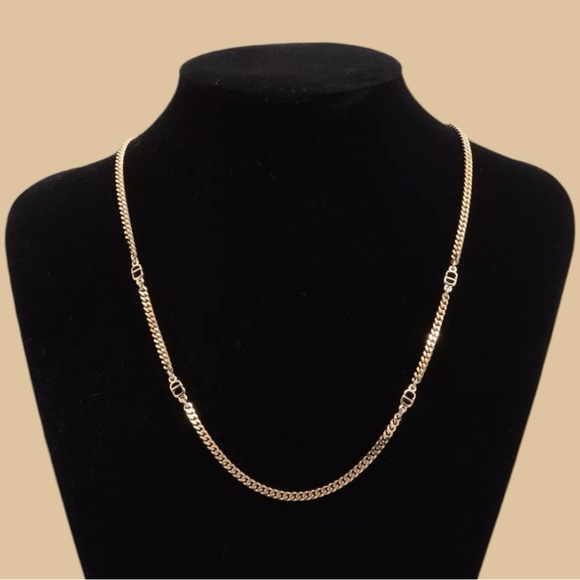 DIOR🔥 GOLD PLATED NECKLACE CD LOGO - Picture 1 of 5